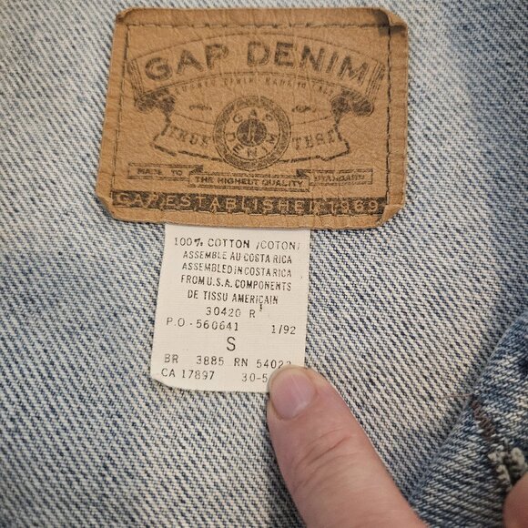 Men's vintage 1990's Gap brand denim jacket size small - Picture 3 of 12